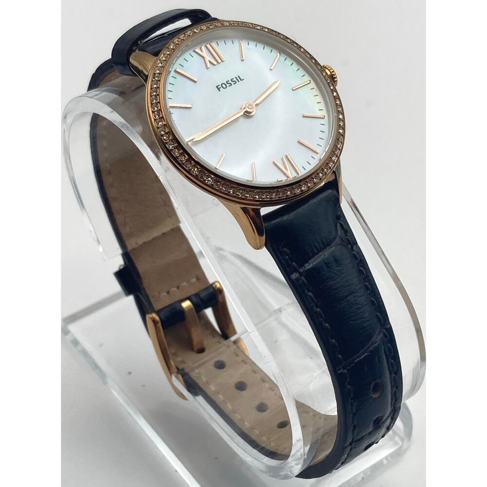 Fossil Rose Gold MOP Dial Womens Watch 30mm - Fresh Battery - Adjustable WR 3ATM - Picture 4 of 12
